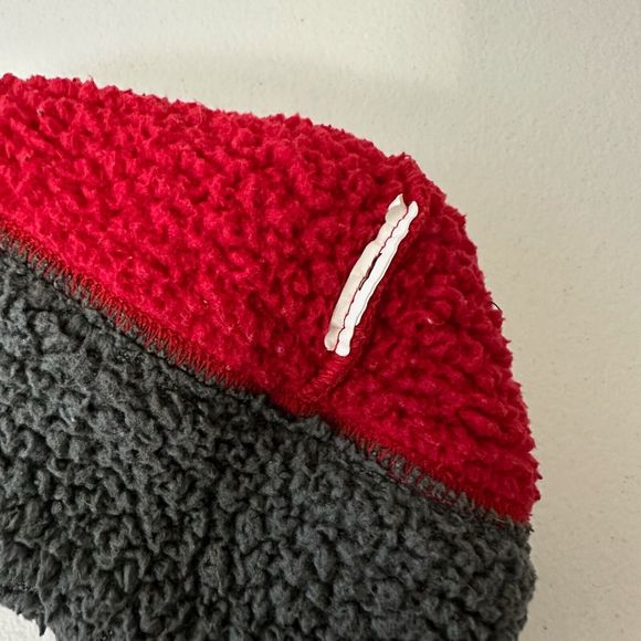 PATAGONIA Baby Furry Friends Fleece Hat in Red/Grey - Picture 4 of 5